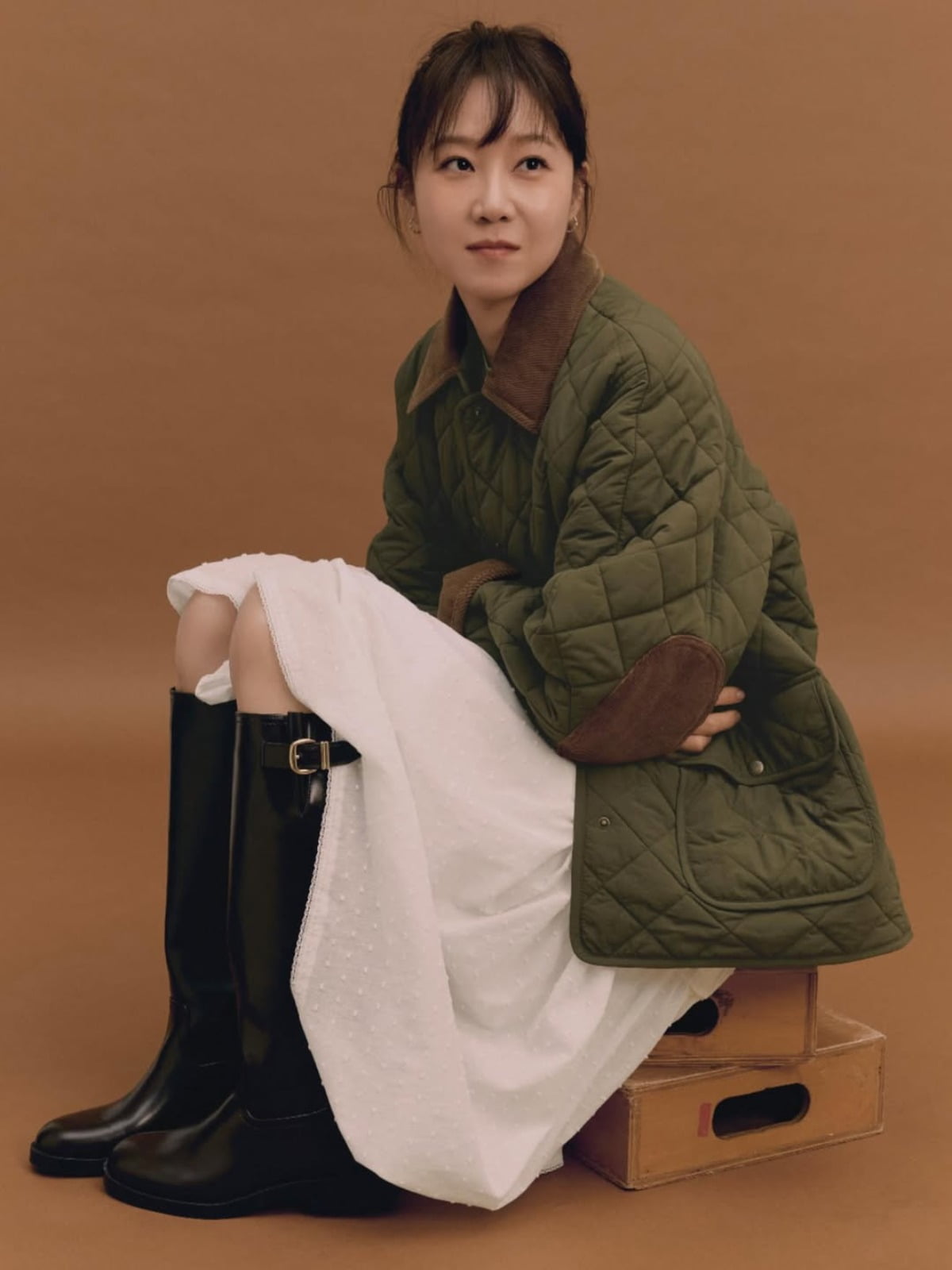 Korean Actress Gong Hyo-jin Shines in Latest Photoshoot Amid Pregnancy Rumors