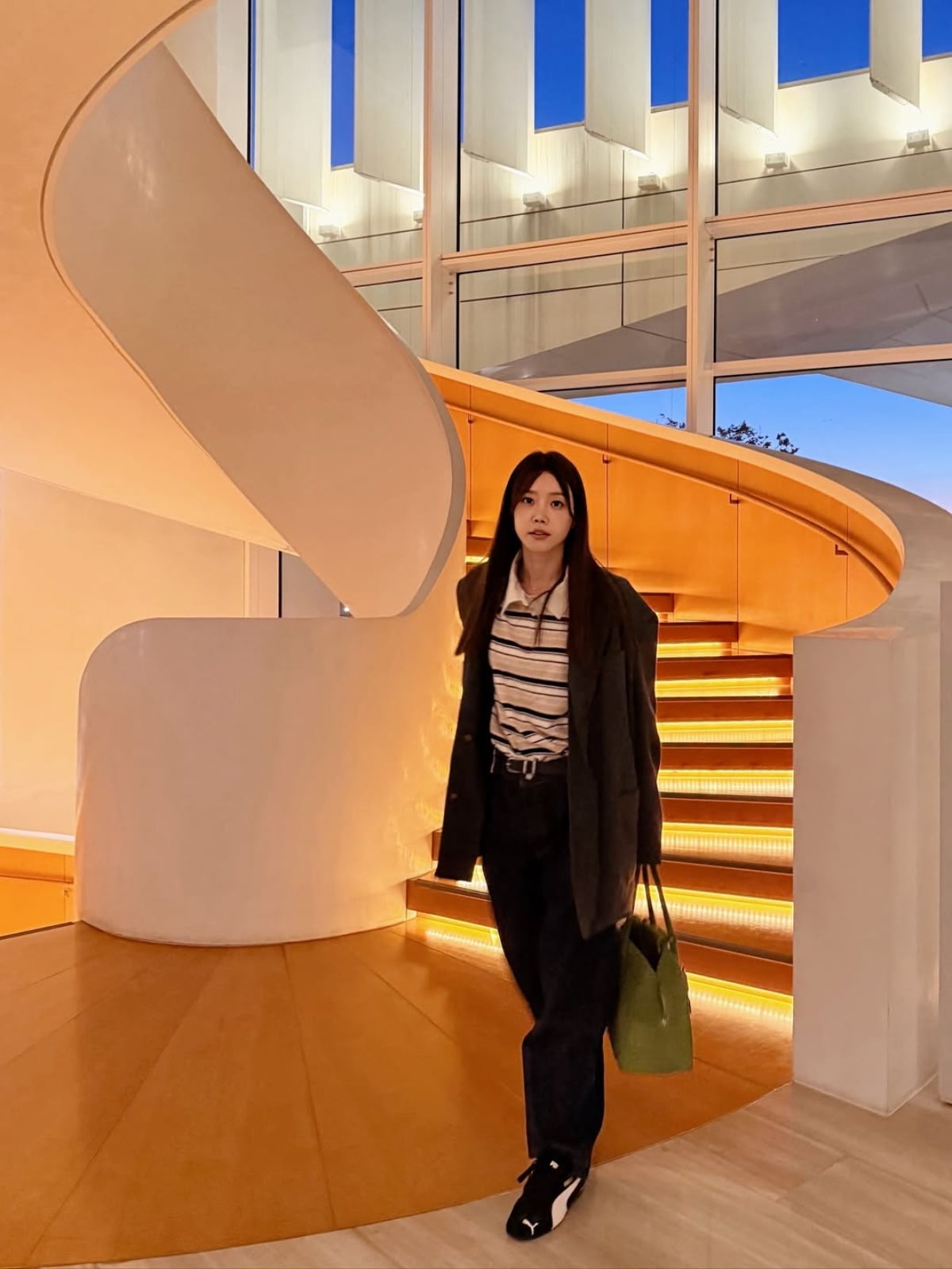 チャ・ジョンアン、日常の輝きとファンの熱い反応