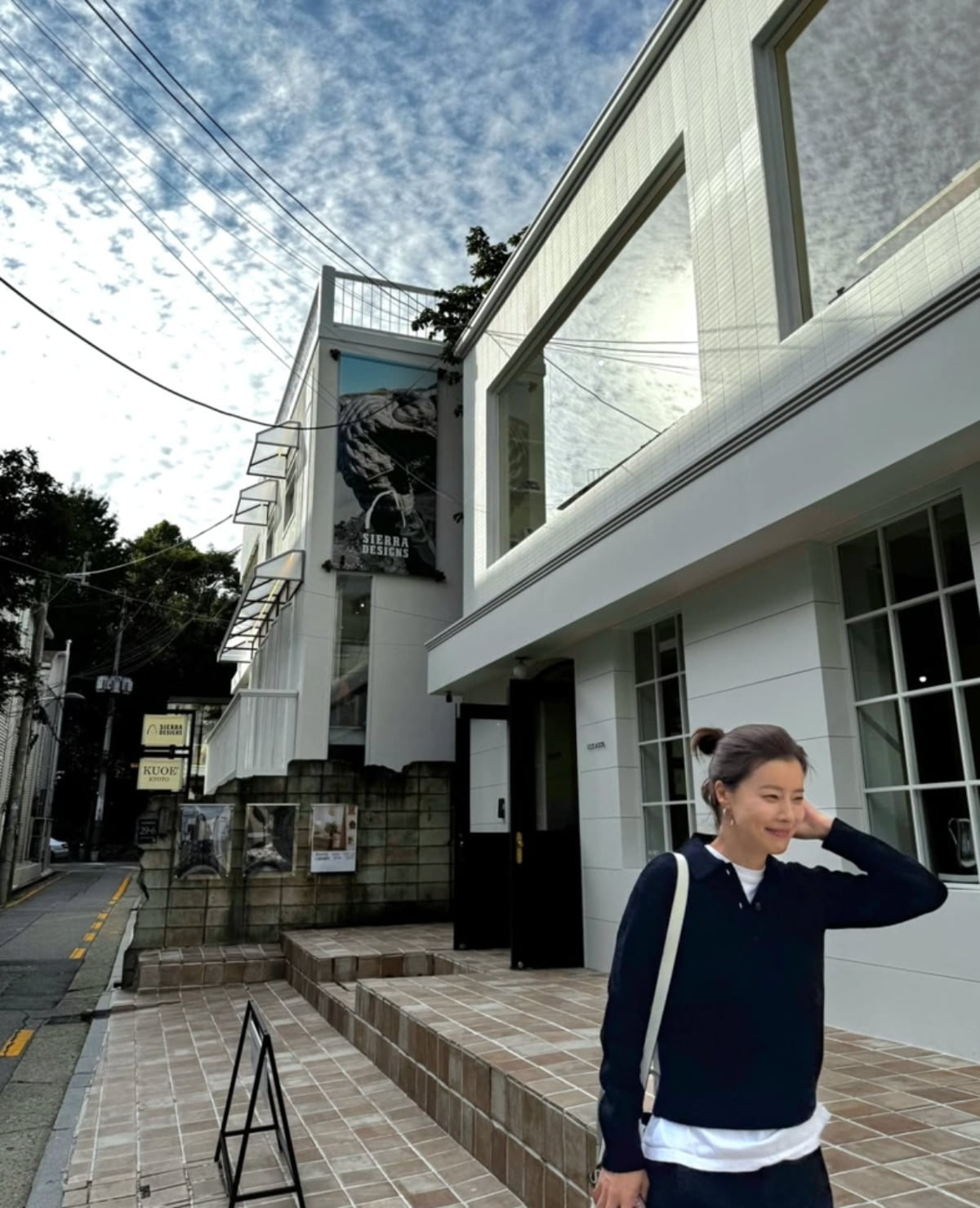 Korean Actress Yoo Sun Shares Exciting Updates and Stunning Photos on Instagram