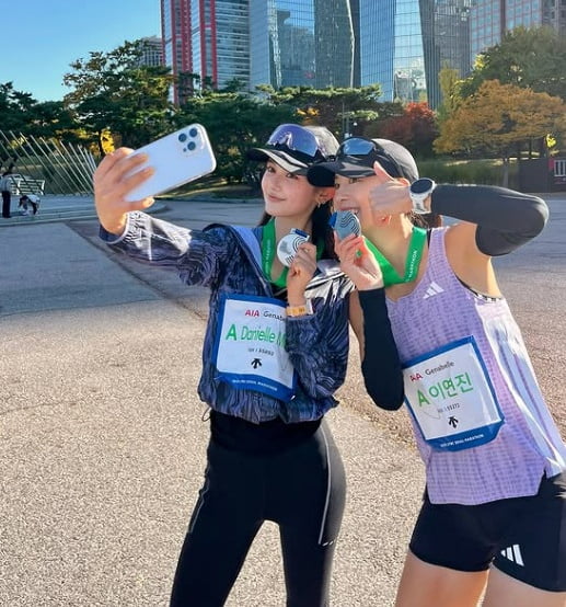 ニュージーンズのダニエル、専属契約訴訟後初の近況報告