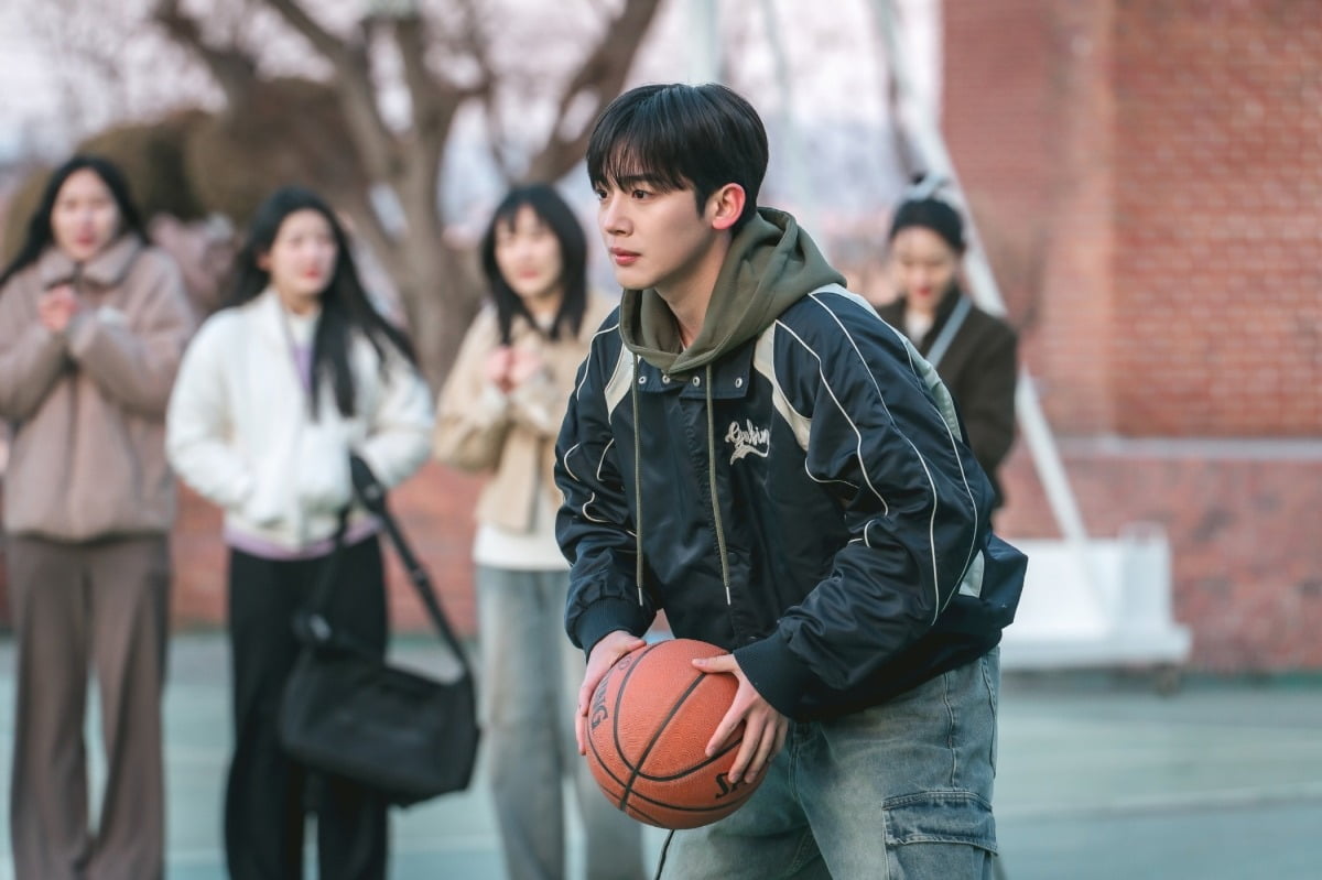 Kim Yo-han to Showcase New Charms in 'The 4th Love Revolution'