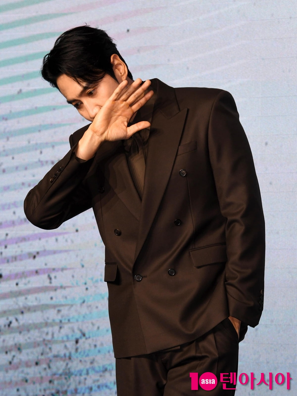 Lee Kwang-soo Attends Press Conference for Disney+ Original Series 'The Manipulated'