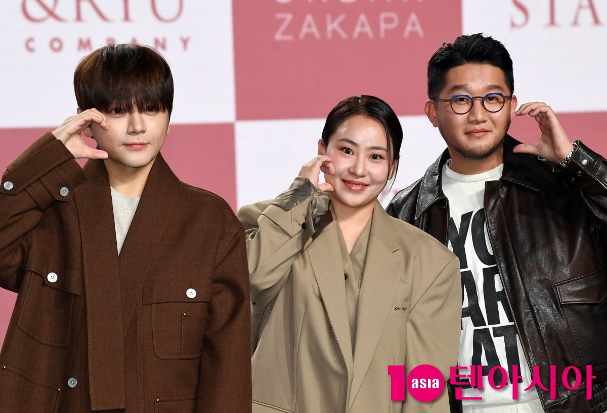 URBAN ZAKAPA、新EP『STAY』発表会を開催