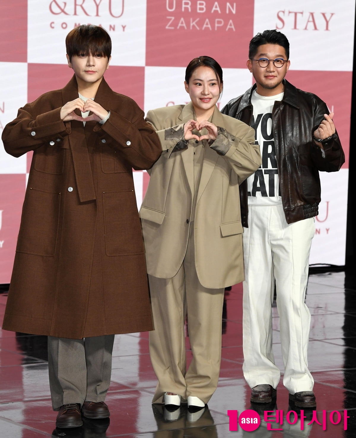 Urban Zakapa Returns with New EP 'STAY' Featuring Suzy and Lee Do-hyun