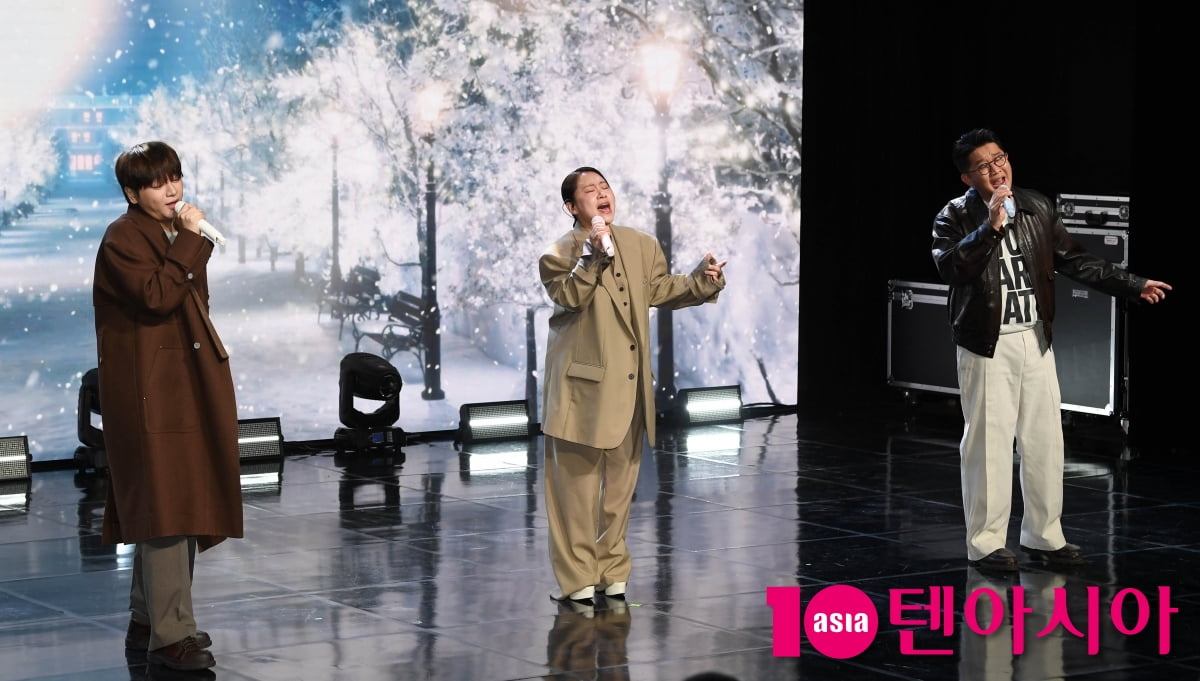 Urban Zakapa Returns with New EP 'STAY' Featuring Suzy and Lee Do-hyun