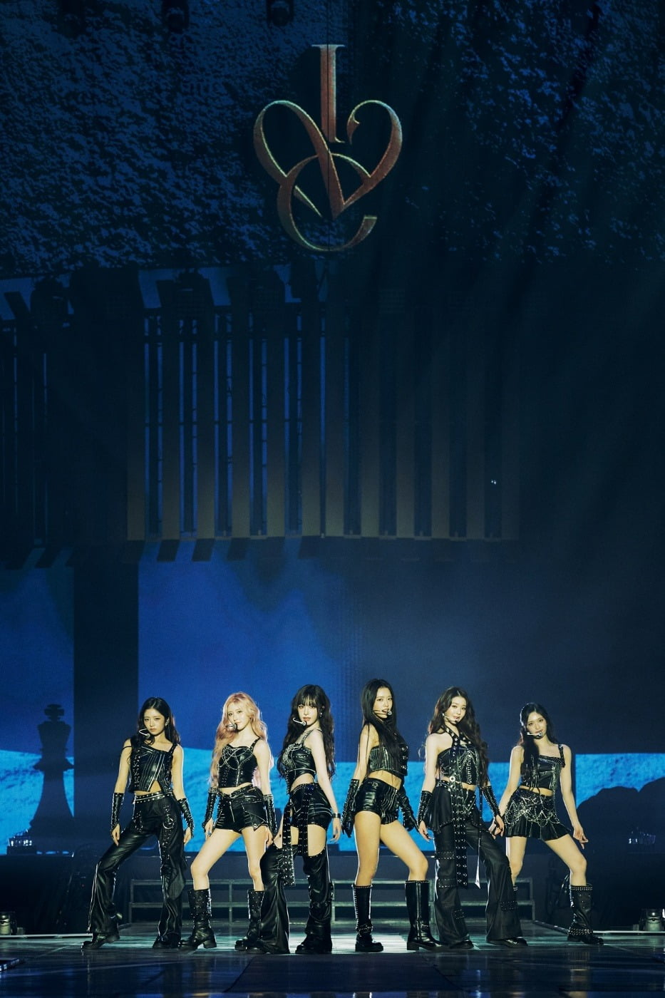 IVE Kicks Off Second World Tour 'SHOW WHAT I AM' with Spectacular Seoul Performance