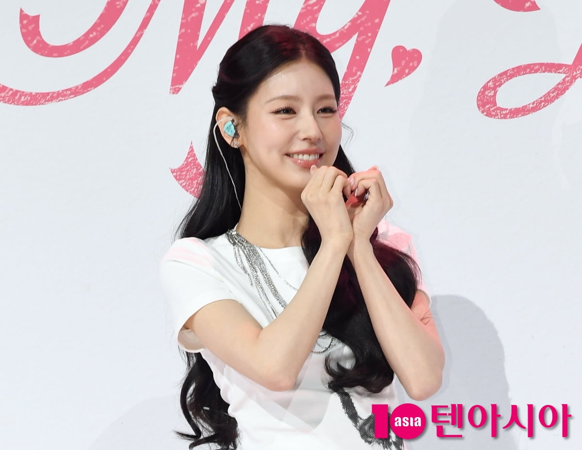 MIYEON of i-dle Shines at 'MY, Lover' Showcase in Seoul