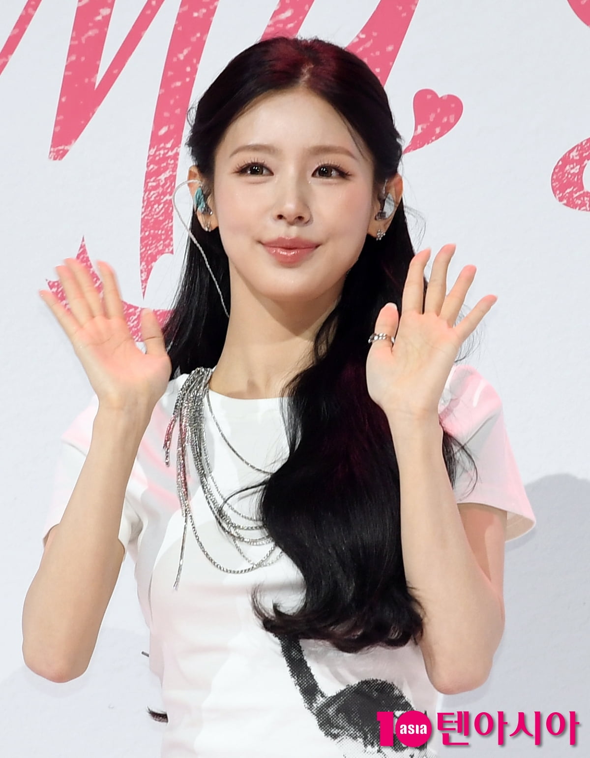 MIYEON of i-dle Shines at 'MY, Lover' Showcase in Seoul