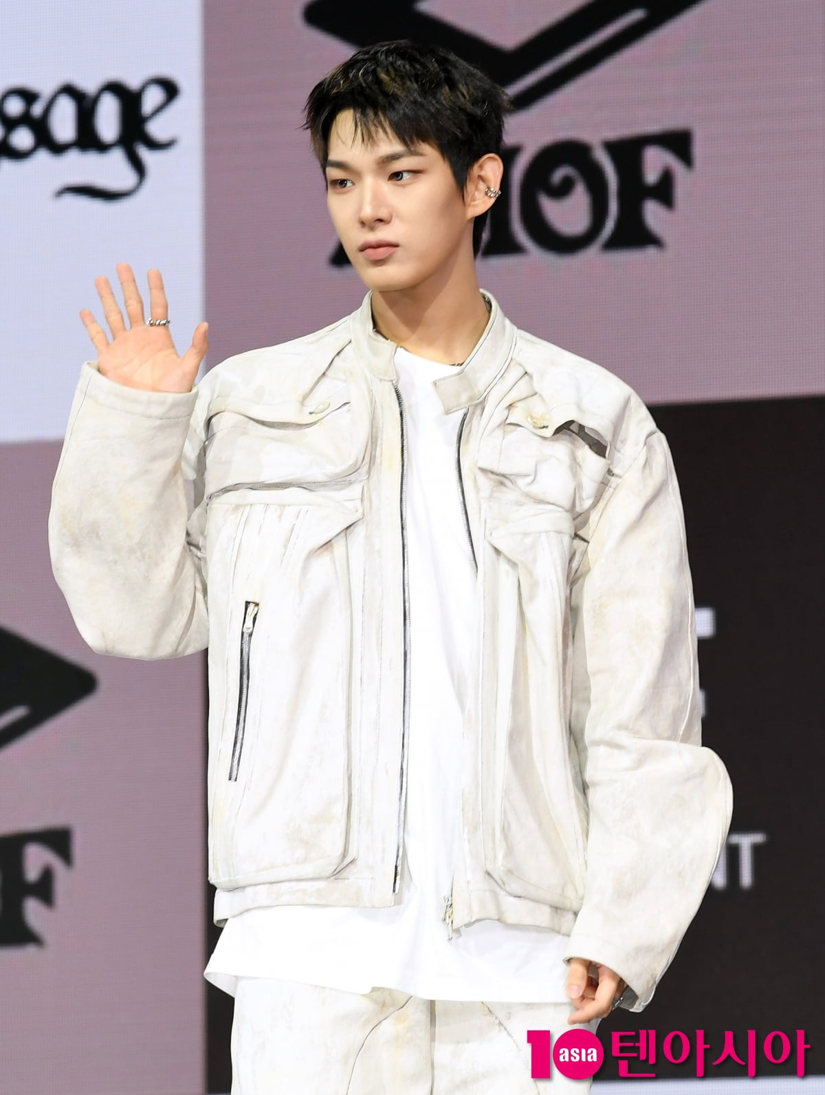 AHOF's Steven Attends 'The Passage' Showcase in Seoul