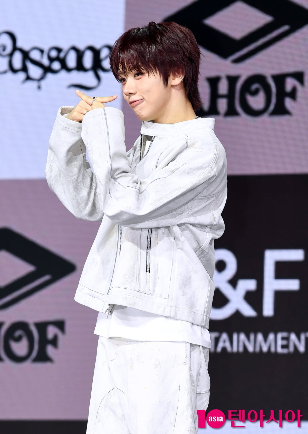 AHOF's Cha Woong-ki Attends 'The Passage' Showcase in Seoul