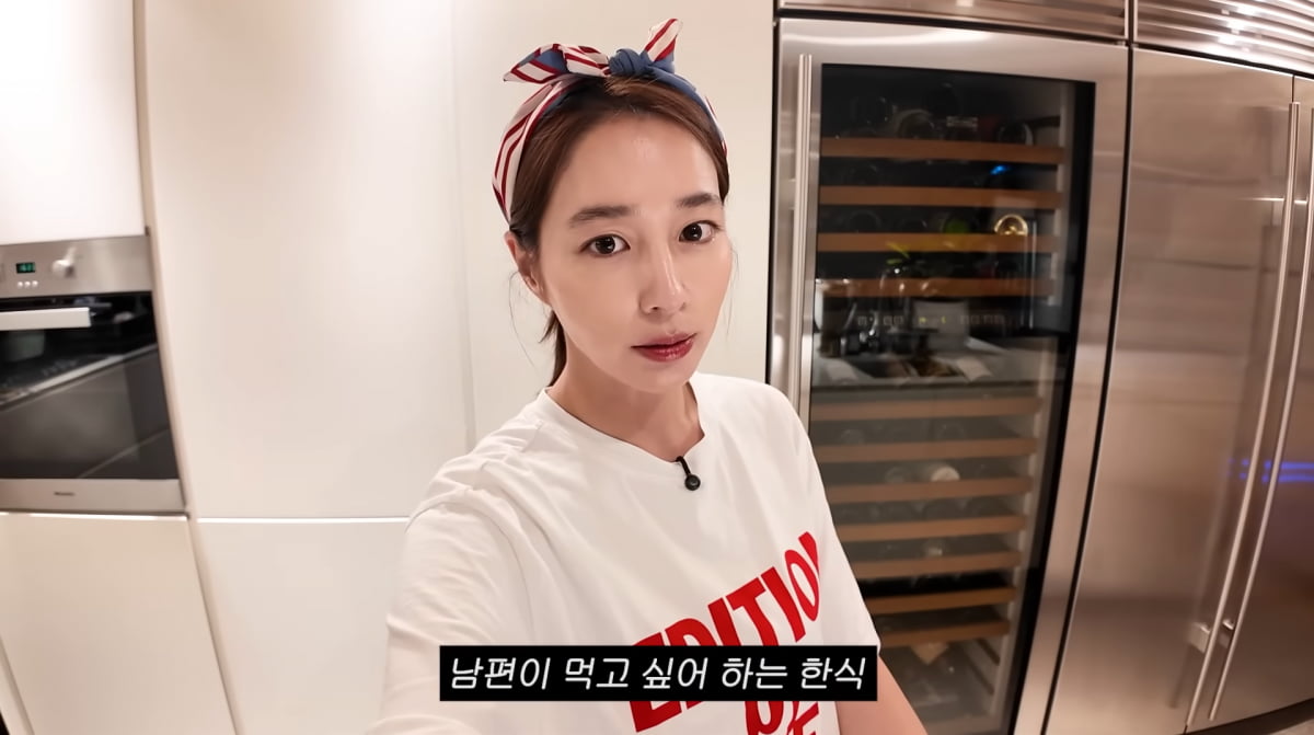 Lee Min-jung Responds to Lee Byung-hun's Claims with Humor and Warmth