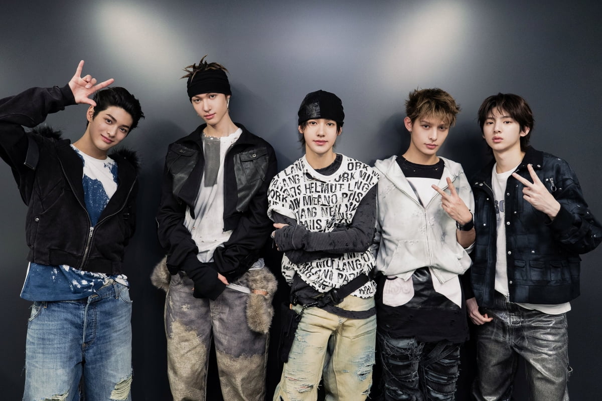 CORTIS Makes a Stunning Debut at Tokyo Dome with Electrifying Performance