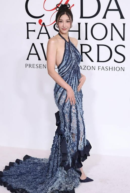 プロデューサー兼歌手イ・ジェ、ゴールデンナイトを楽しむ