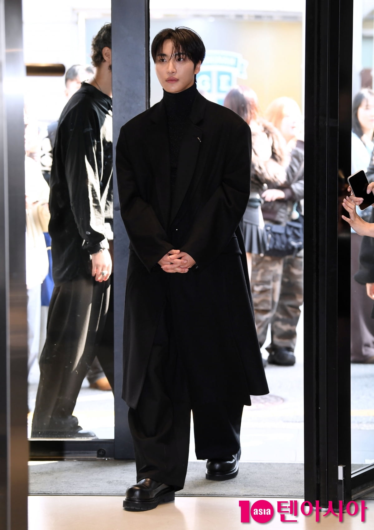 エイティーズのソンファ、ソンジオとエリオット・エミールのコラボイベントに参加