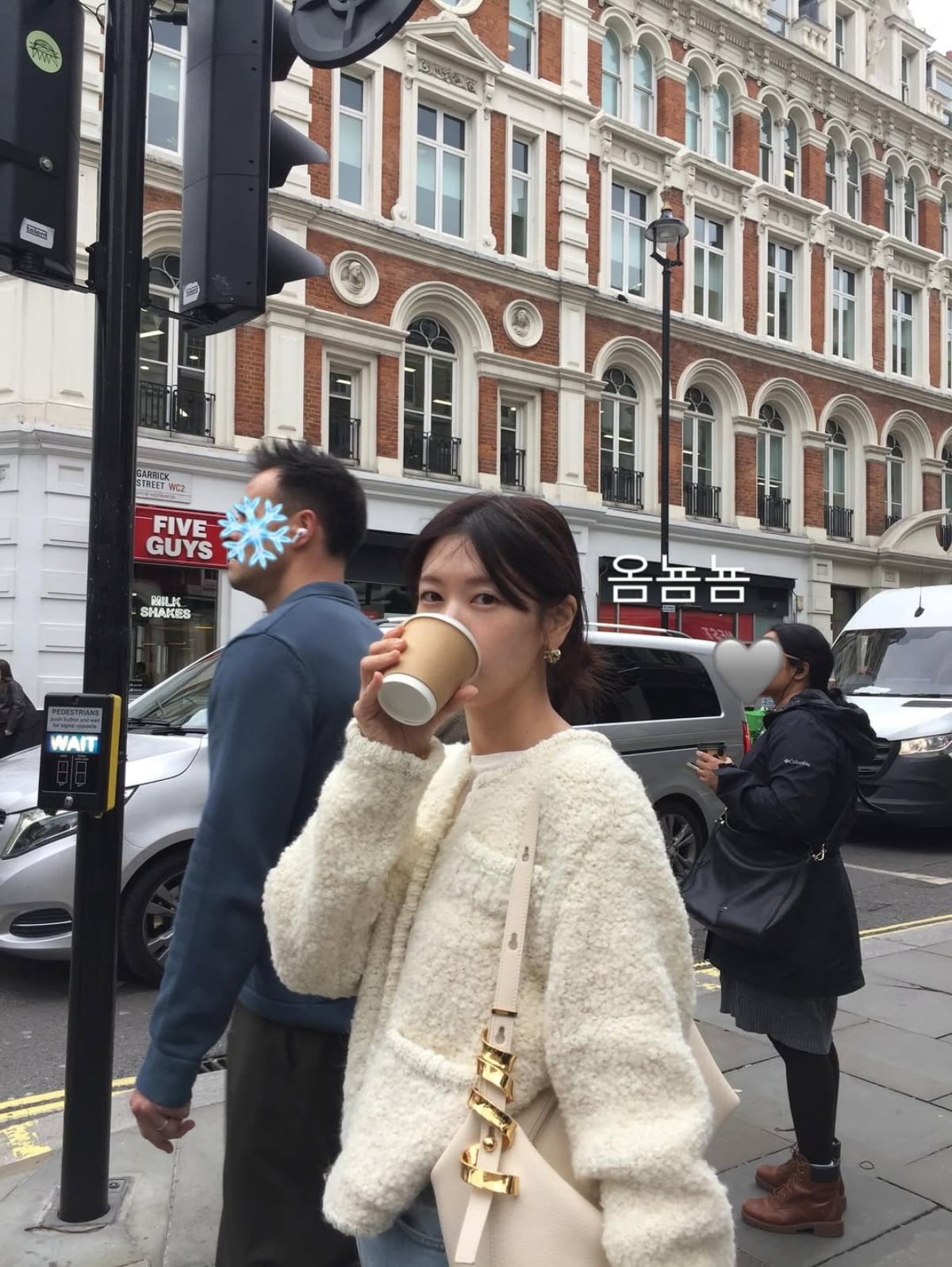 ジョン・ソミン、優雅な日常が話題に！ドラマ『ウジュメリミ』での活躍も注目