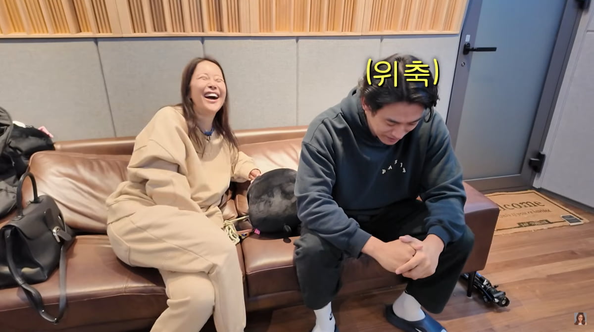 Actor Jung Suk-won to Perform 'My Ear's Candy' with Wife Baek Ji-young, Shares Pre-Show Jitters