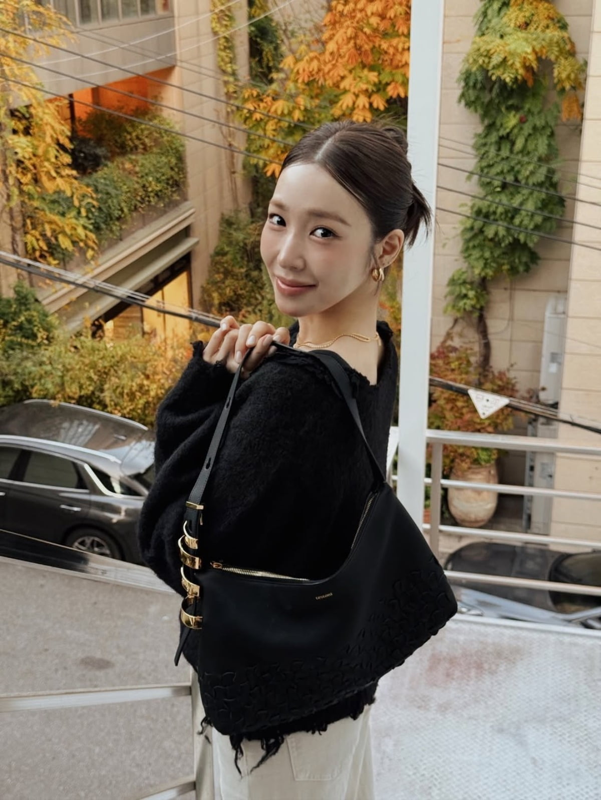 Tiffany Young Captivates Fans with Her Chic Fall Fashion and Financial Wisdom