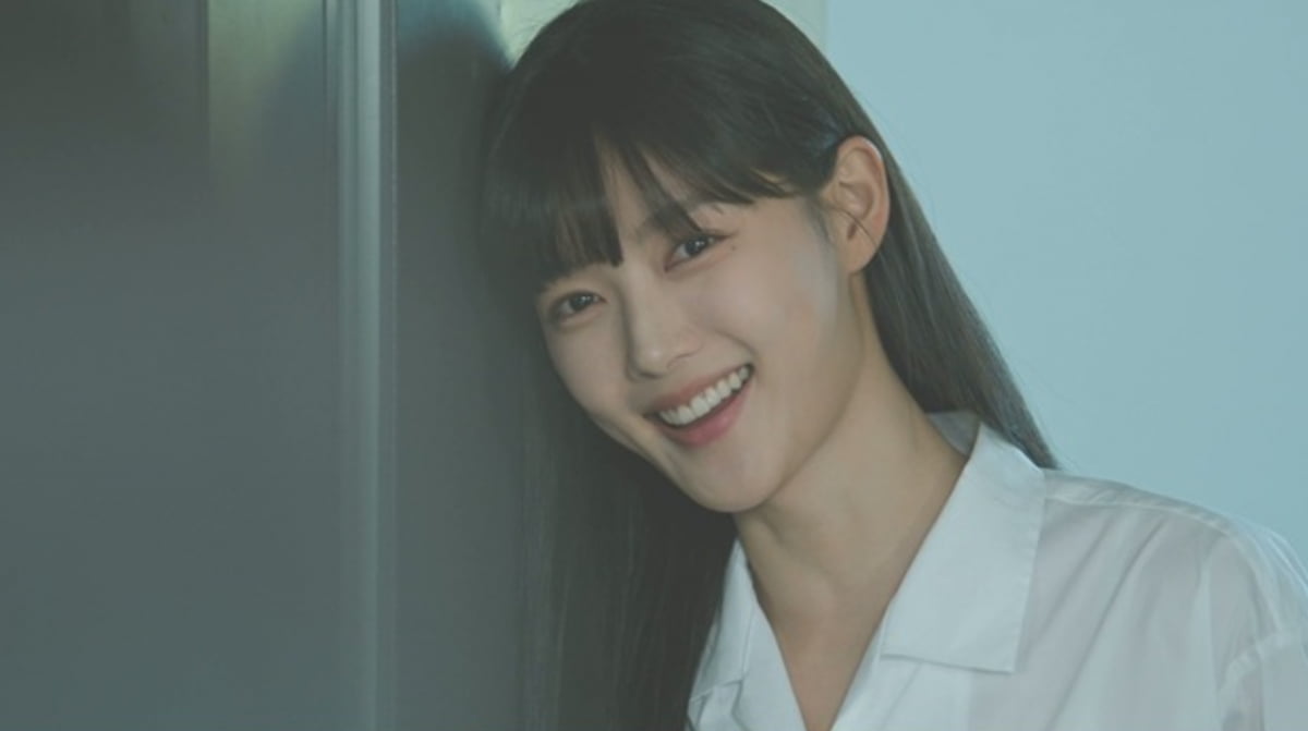 Kim You-jung's 'Dear X' Captivates Global Audiences with Its Intense Storyline