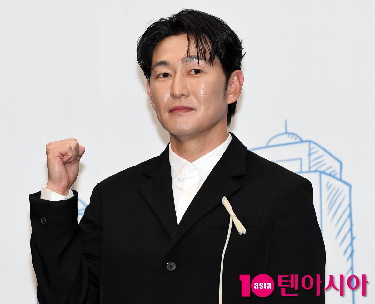 俳優ホ・ジュンソク、ドラマ『次の人生はないから』制作発表会に登場