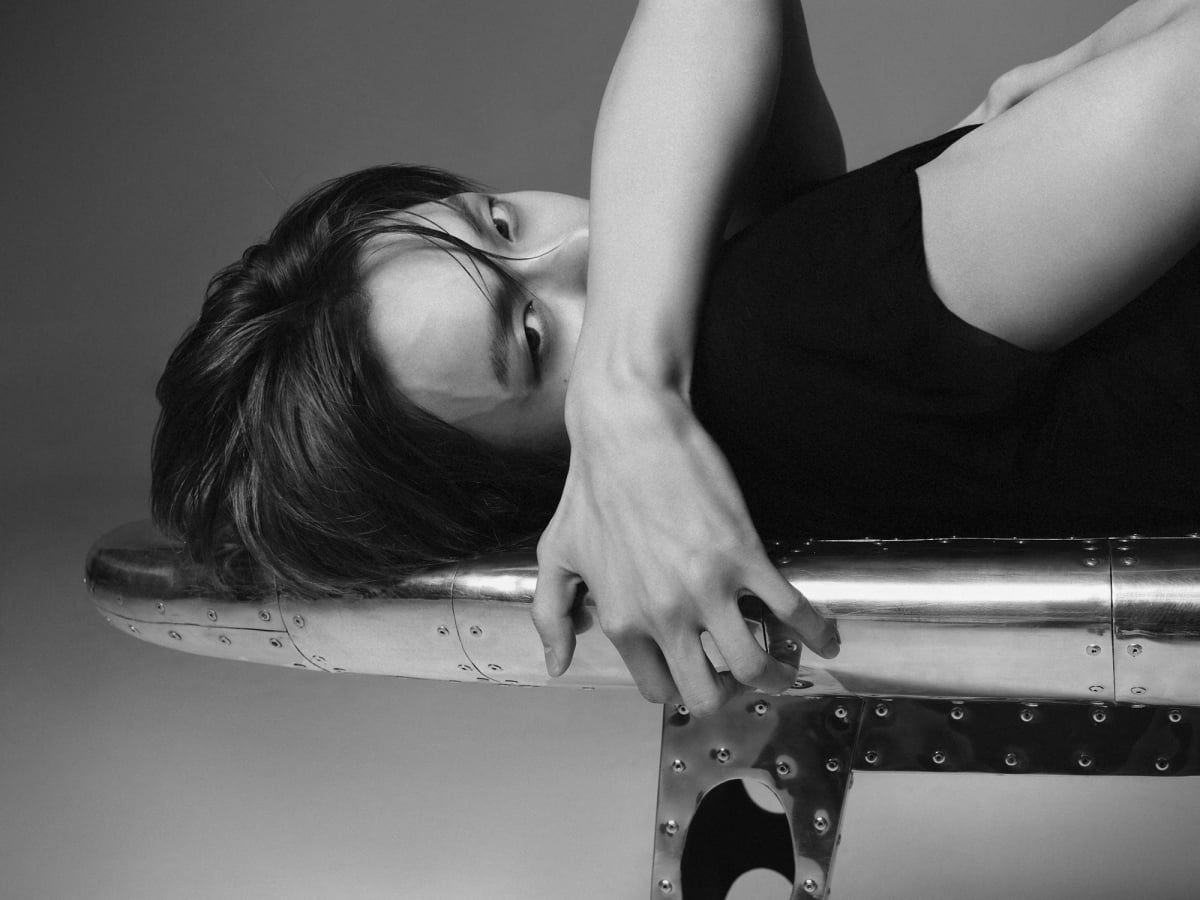 TXTのヨンジュン、初のソロアルバムでBTSのジョングクとジミンを彷彿とさせる魅力を発揮