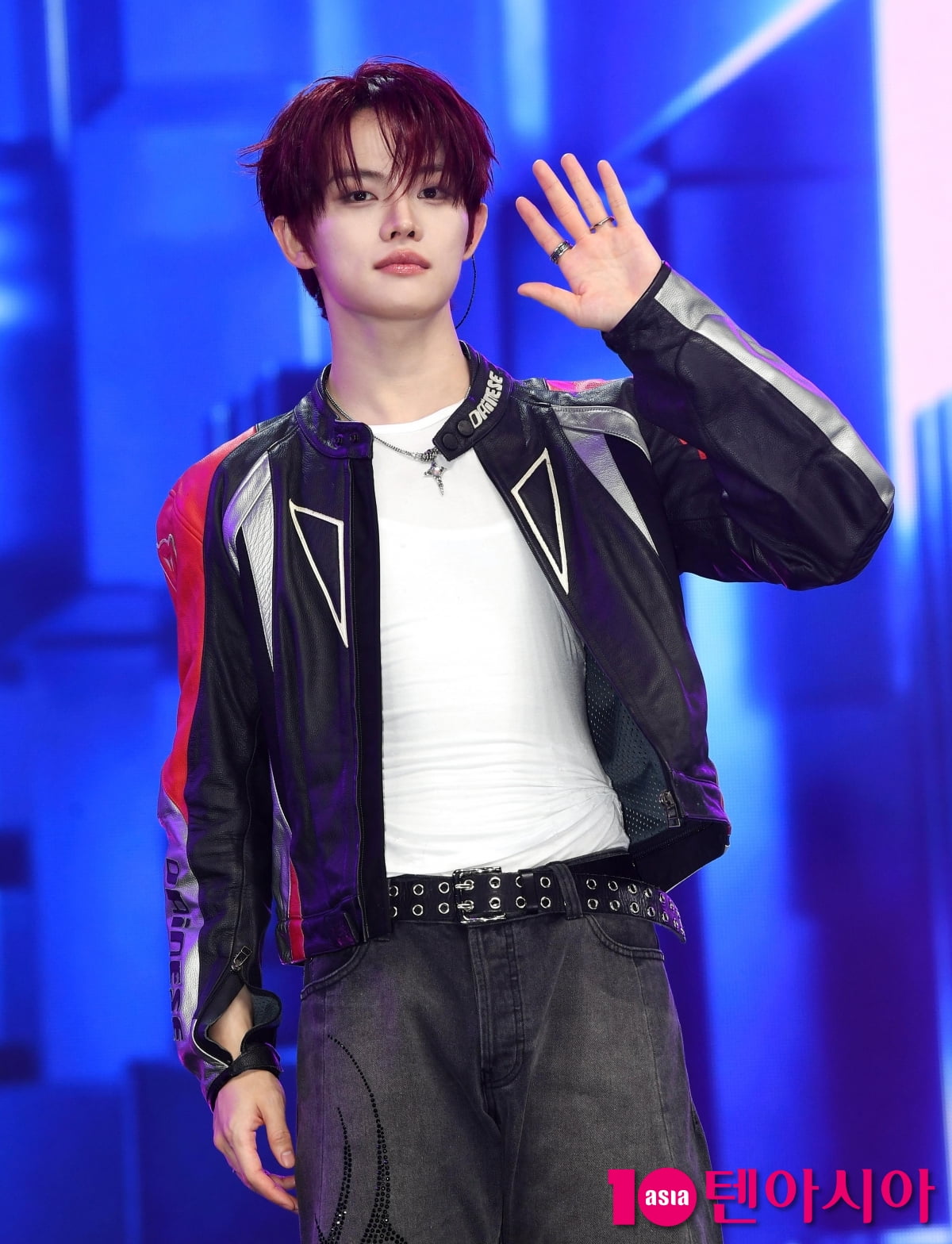 CLOSE YOUR EYES、ミニ3集『ブラックアウト』ショーケースで新たな一歩を踏み出す