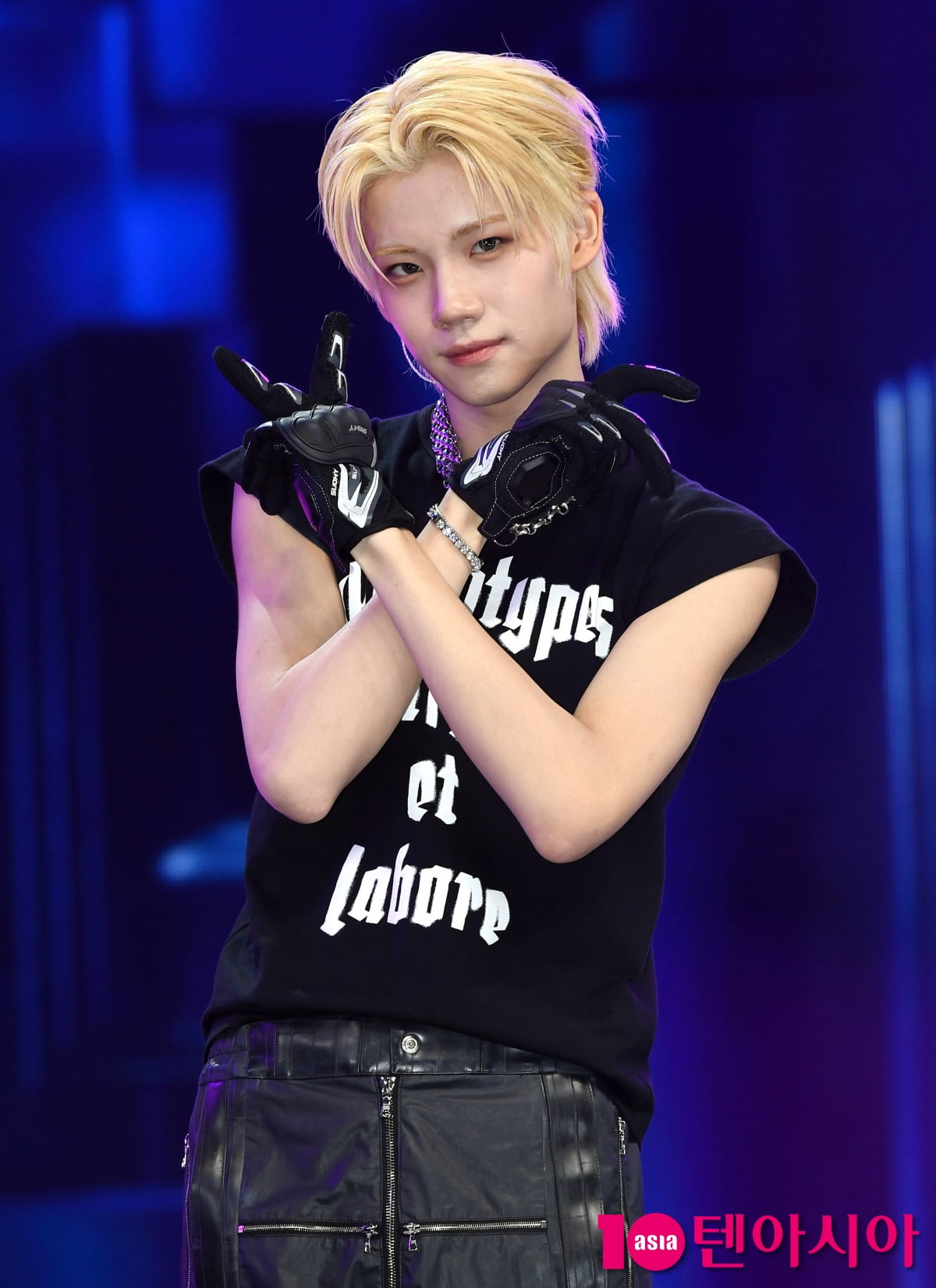 CLOSE YOUR EYES’ Kenshin Shines at ‘blackout’ Showcase in Seoul