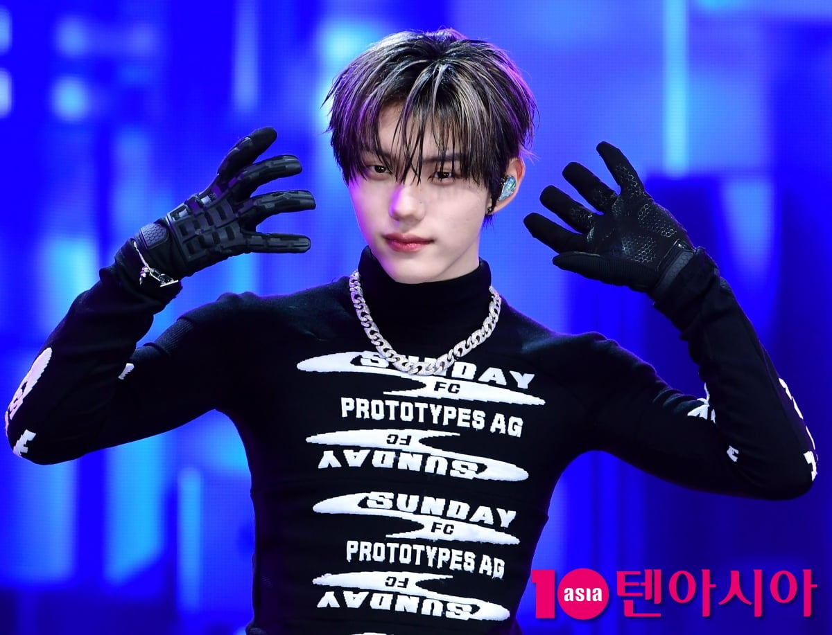 CLOSE YOUR EYES、ミニ3集『ブラックアウト』ショーケースで新たな一歩を踏み出す