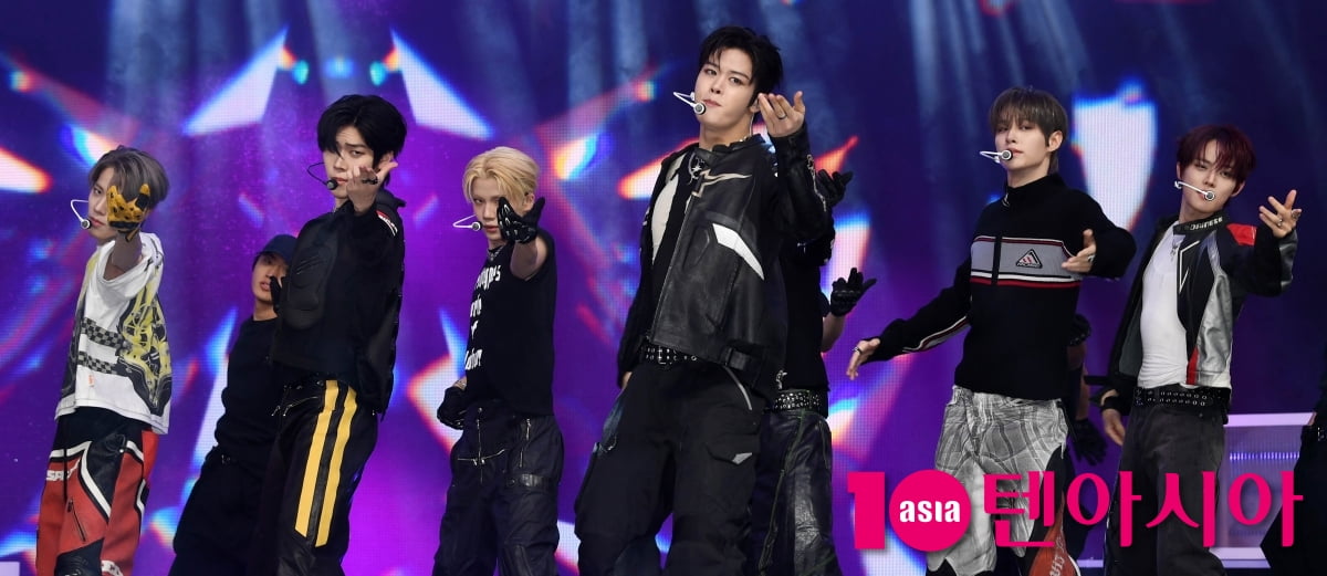 CLOSE YOUR EYES Unveils Mini Album 'Blackout' at Seoul Showcase