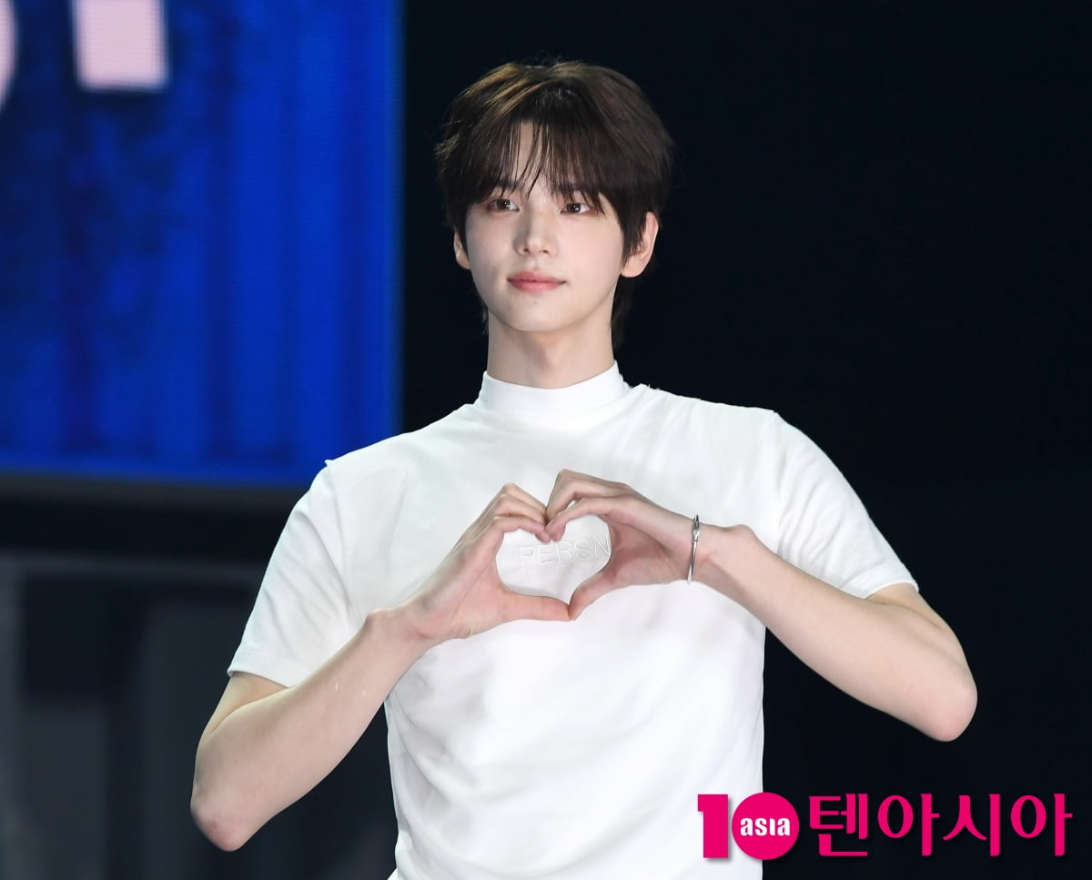 TWS's Shinyu and MEOVV's Anna Named November Artists of the Month