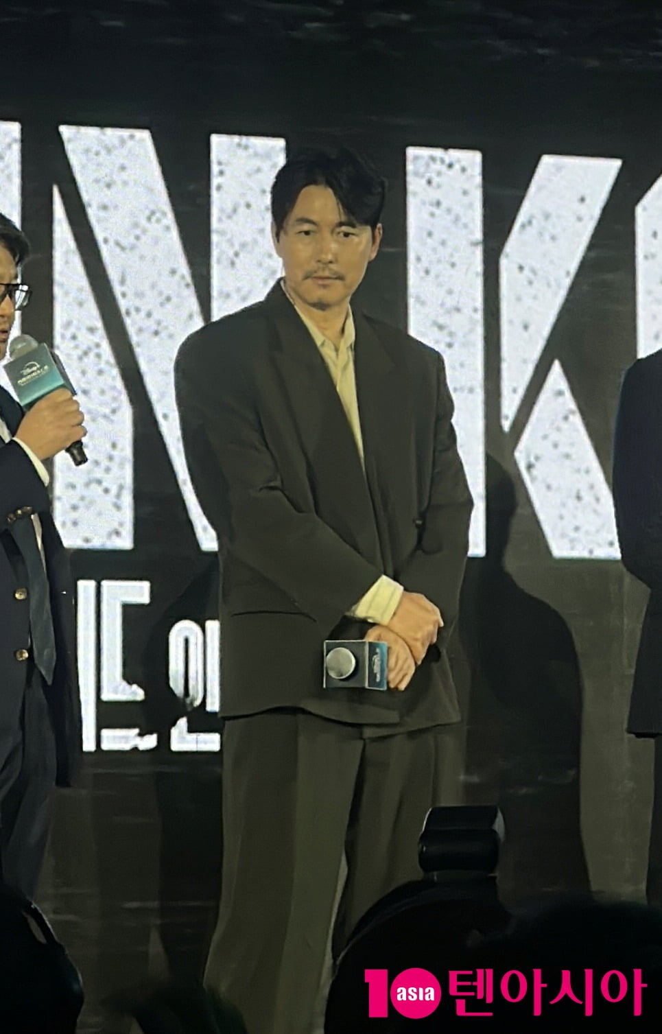 Jung Woo-sung Makes Public Appearance at Disney+ Original Preview 2025 Amid Scandal