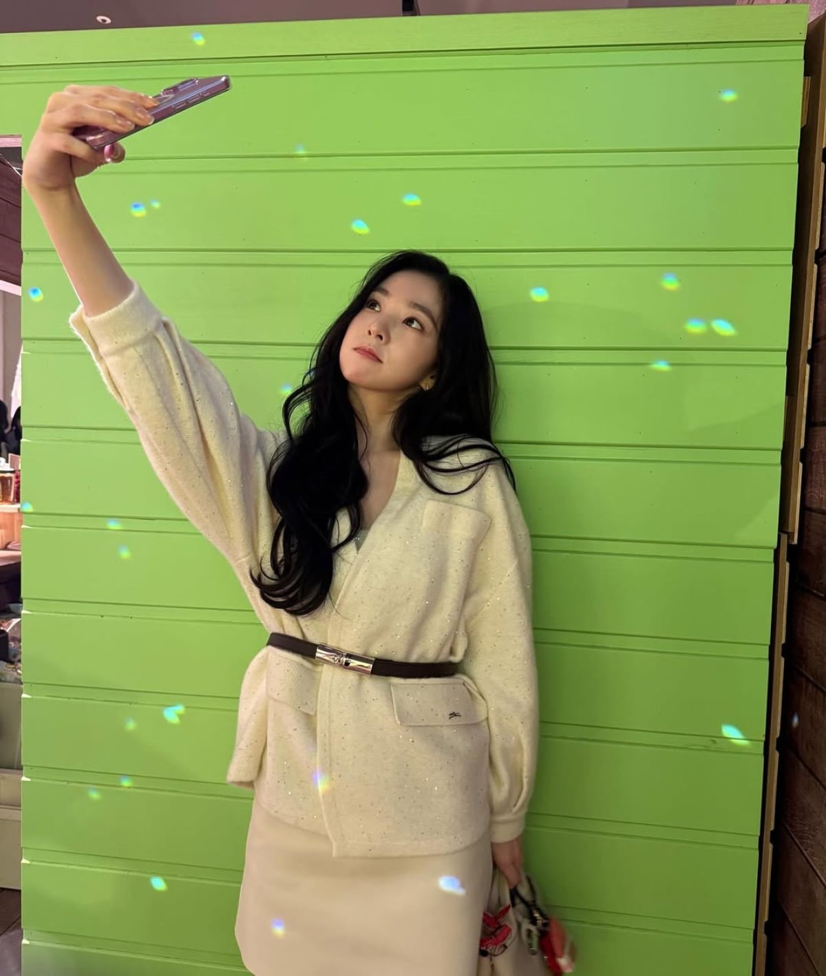 Red Velvet's Irene Stuns with Elegant Visuals in Latest Instagram Update