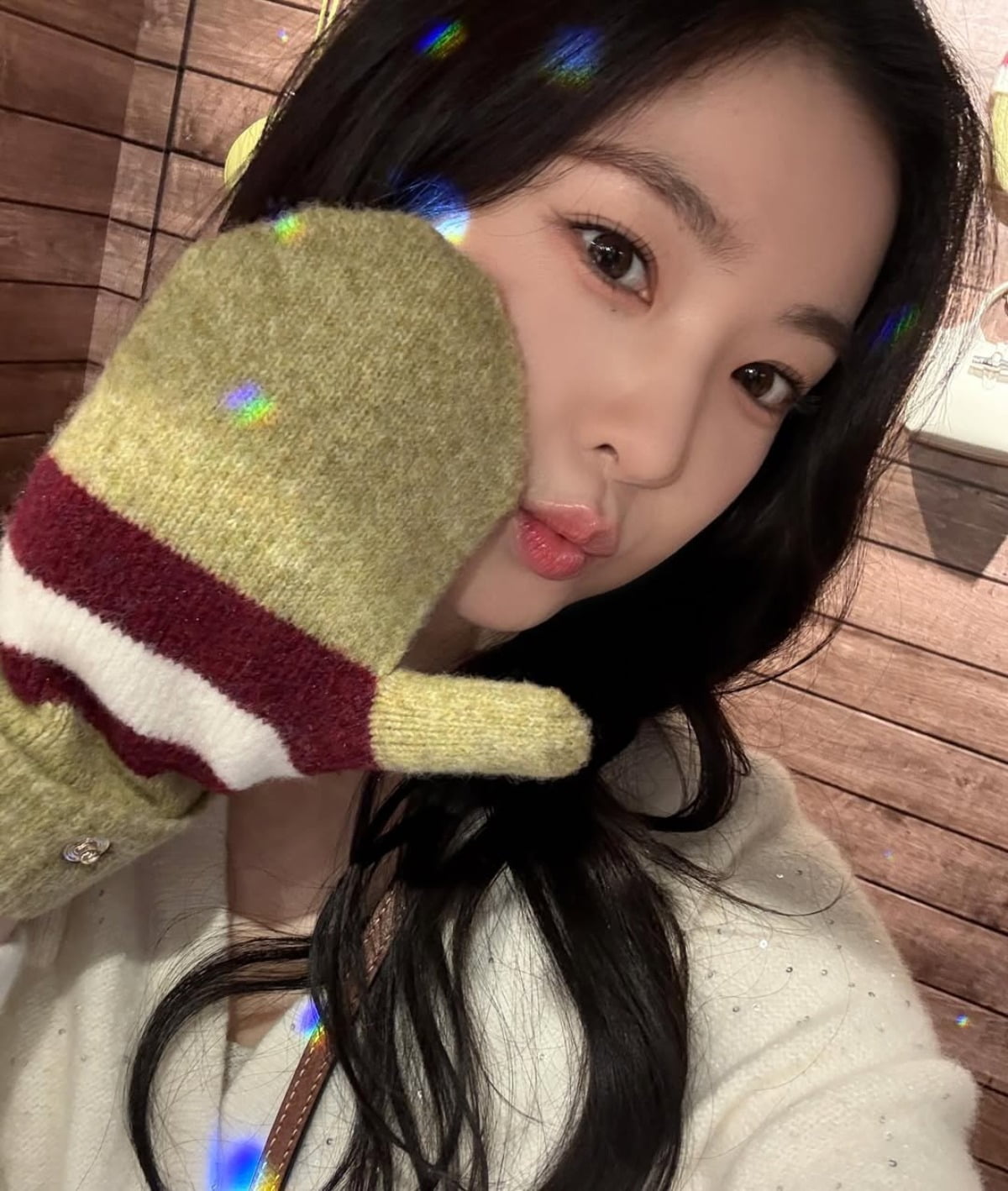 Red Velvet's Irene Stuns with Elegant Visuals in Latest Instagram Update