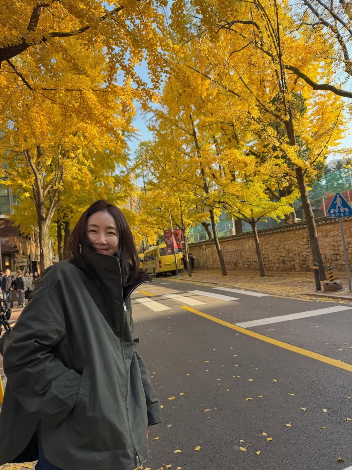 Choi Ji-woo Stuns Fans with Timeless Beauty in Latest Instagram Post