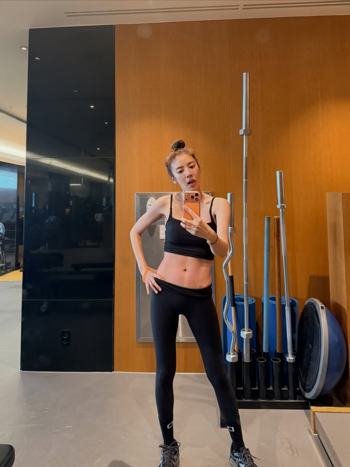 Son Dam-bi Flaunts Fit Physique Post-Childbirth on Instagram