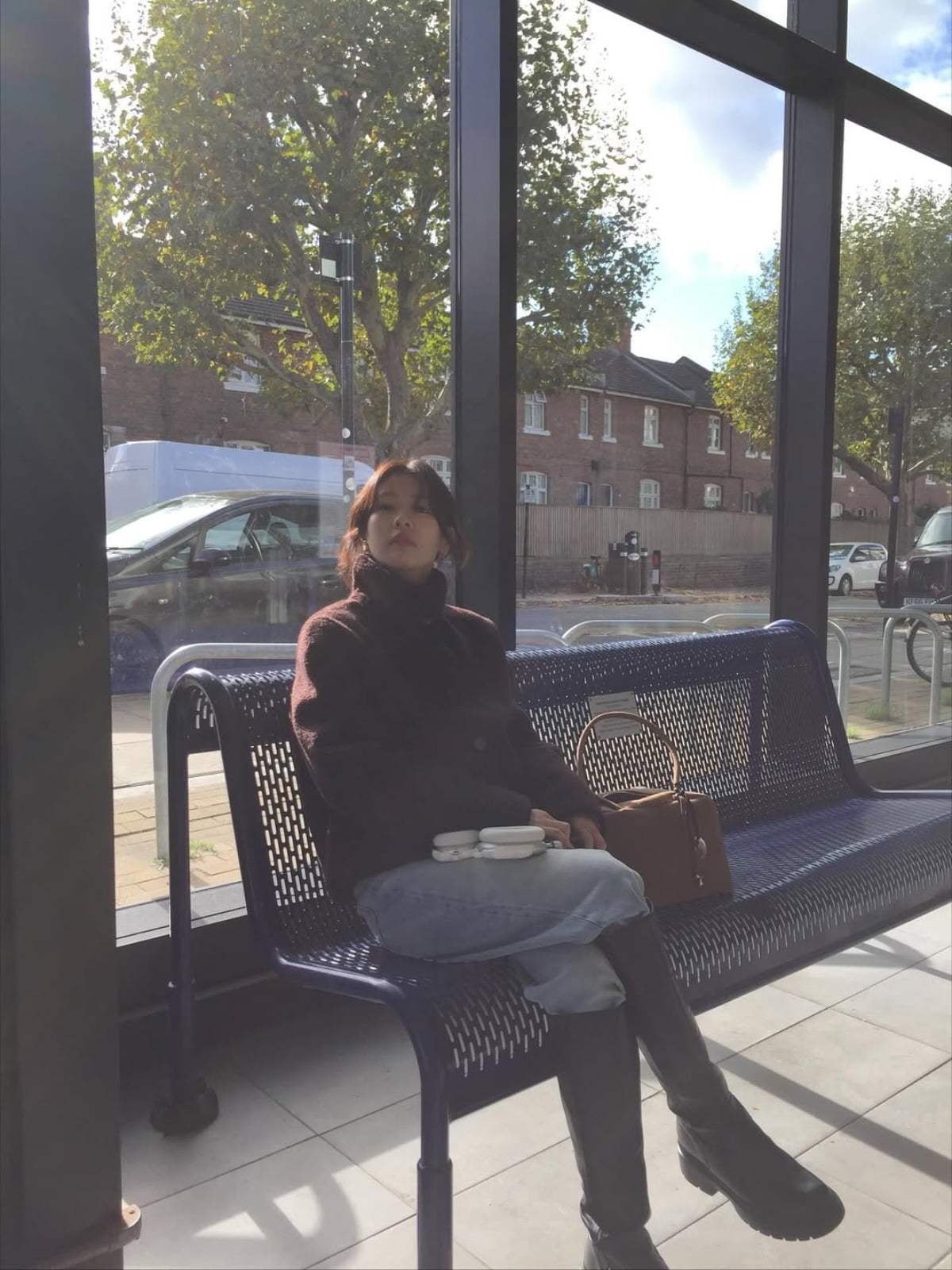 Jung So-min Captivates Fans with Her Stunning Winter Fashion and Stellar Performance in 'Marry Me, Universe'