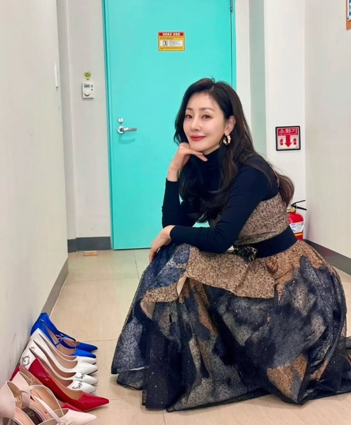 Korean Actress Oh Na-ra Captivates with Timeless Elegance on Instagram