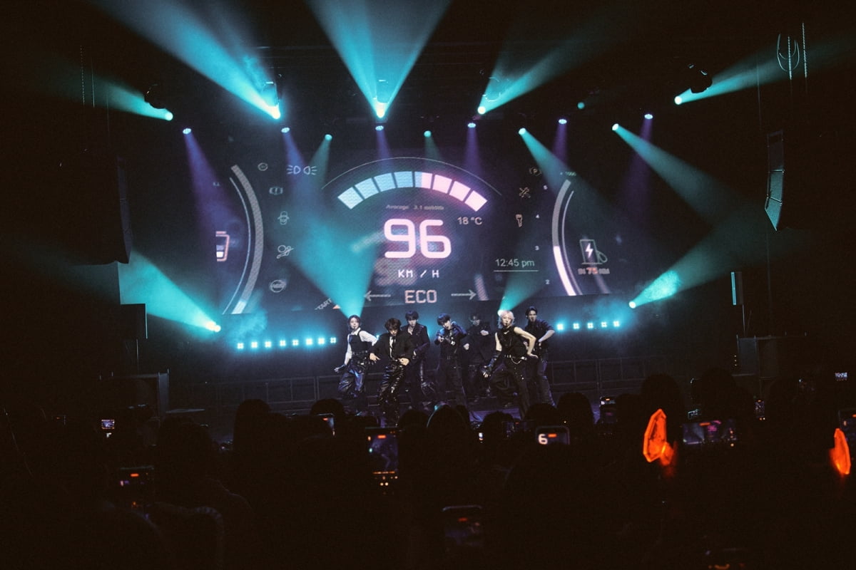 AMPERS&ONE、デビュー初のファンコンサートを成功裏に終了