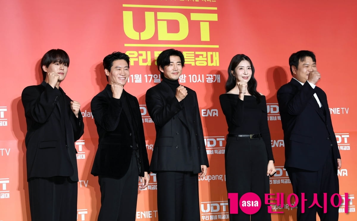 Stars Gather for the Launch of 'Heroes Next Door'