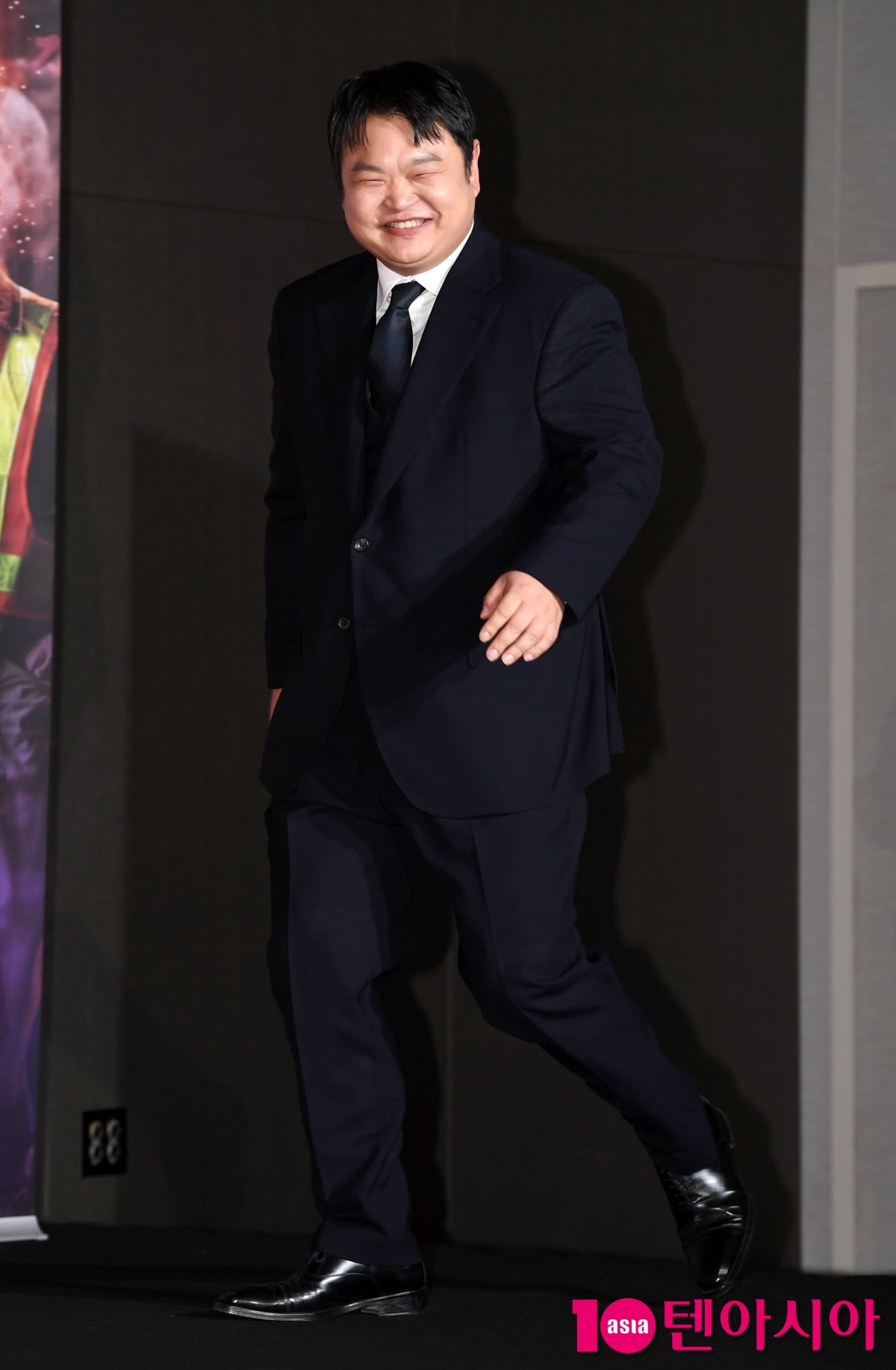 Ko Kyu-phil Attends Press Conference for New Series 'Heroes Next Door'