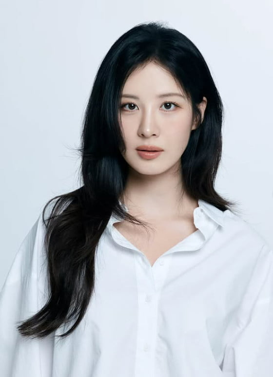 Seohyun Becomes Ambassador for Seoul National University Hospital