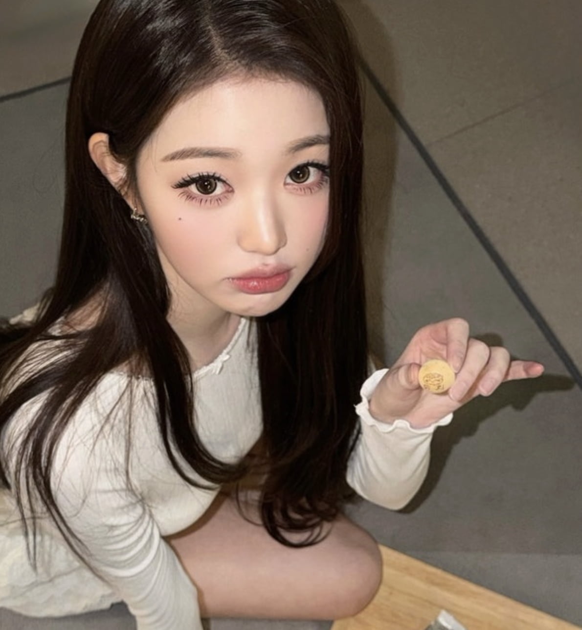 K-Pop Stars and Celebrities Join Lotte's 'Find Your Name' Snack Craze