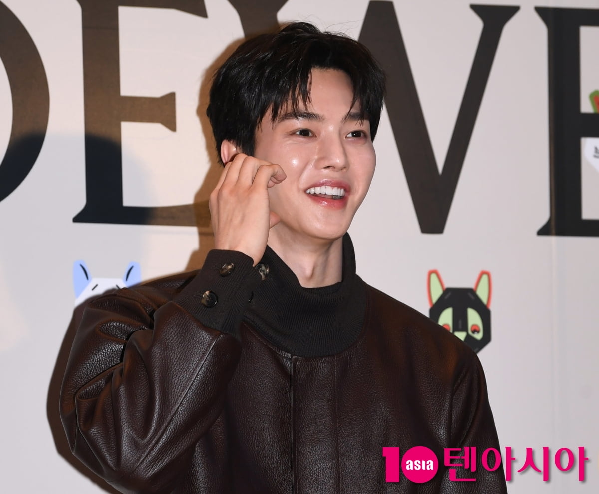 Song Kang Attends LOEWE's 'The Electrical Life of Louis Wain' Screening Event in Seoul