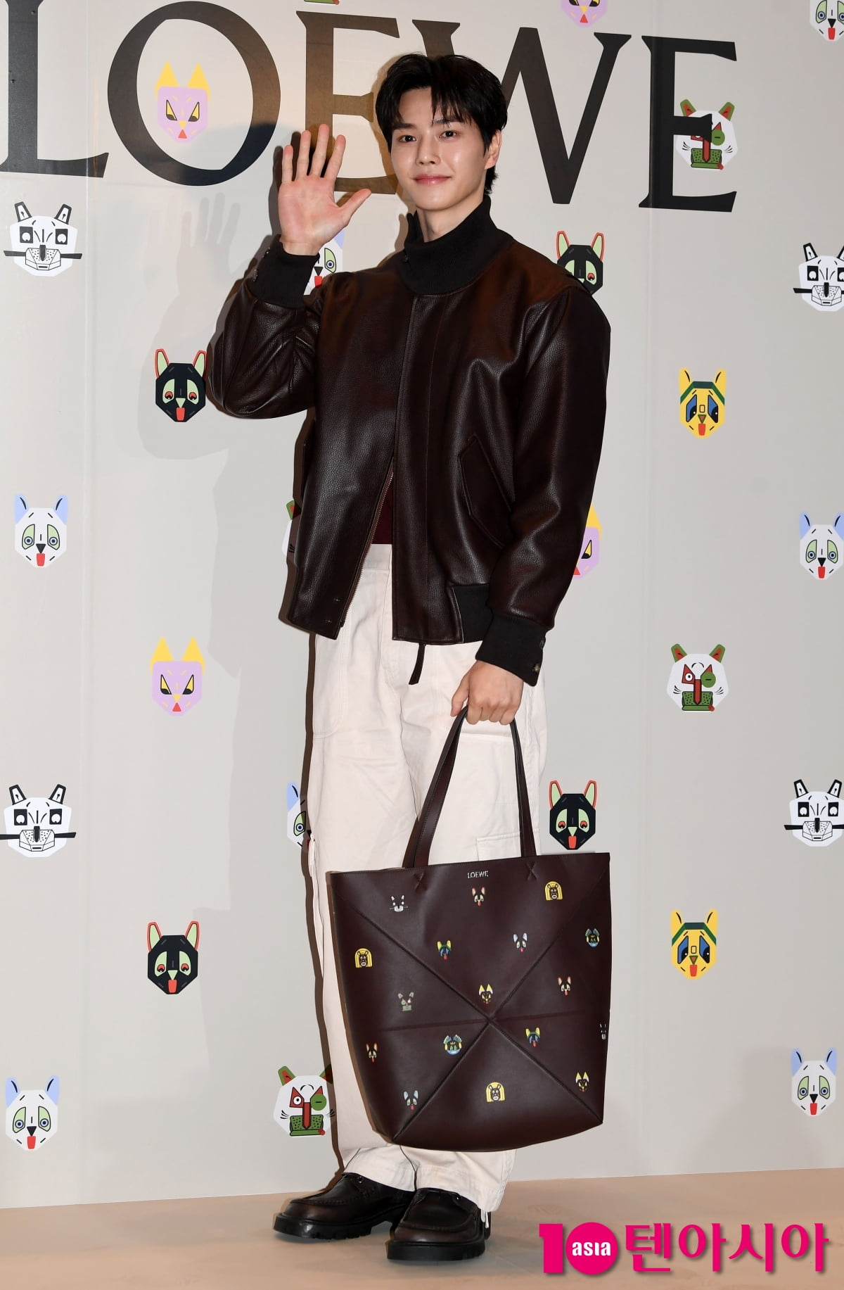 Song Kang Attends LOEWE's 'The Electrical Life of Louis Wain' Screening Event in Seoul