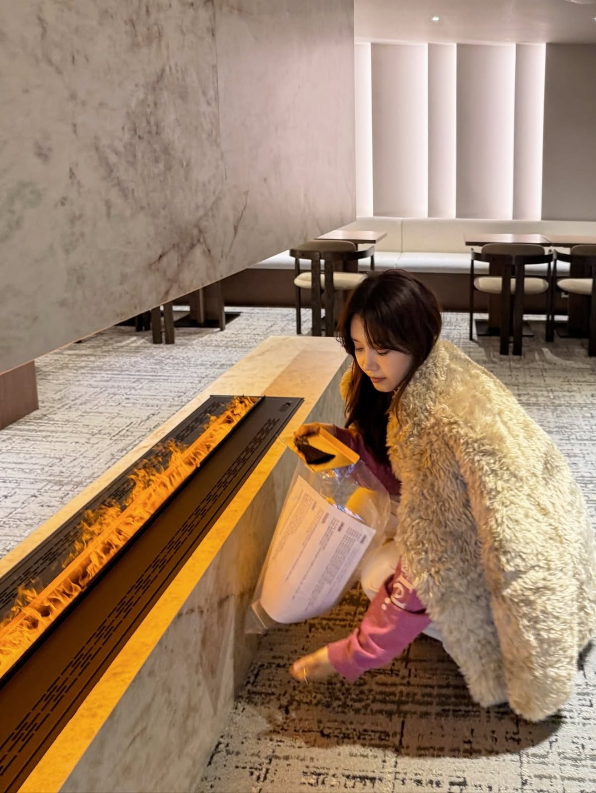 チャ・ジョンアン、新たな趣味に挑戦！輝くビジュアルを公開