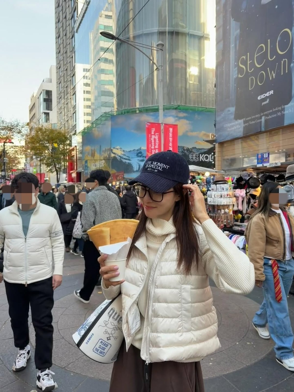 Korean Actress Wang Bit-na Shares a Vibrant Day Out in Myeongdong