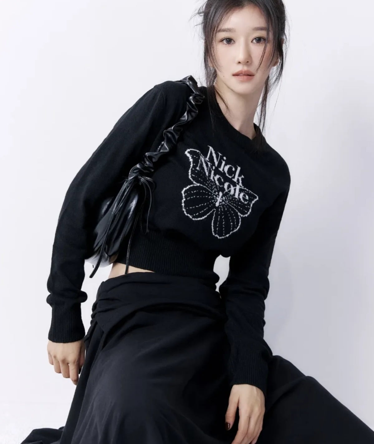 Seo Ye-ji Stuns with Timeless Beauty in Latest Instagram Update