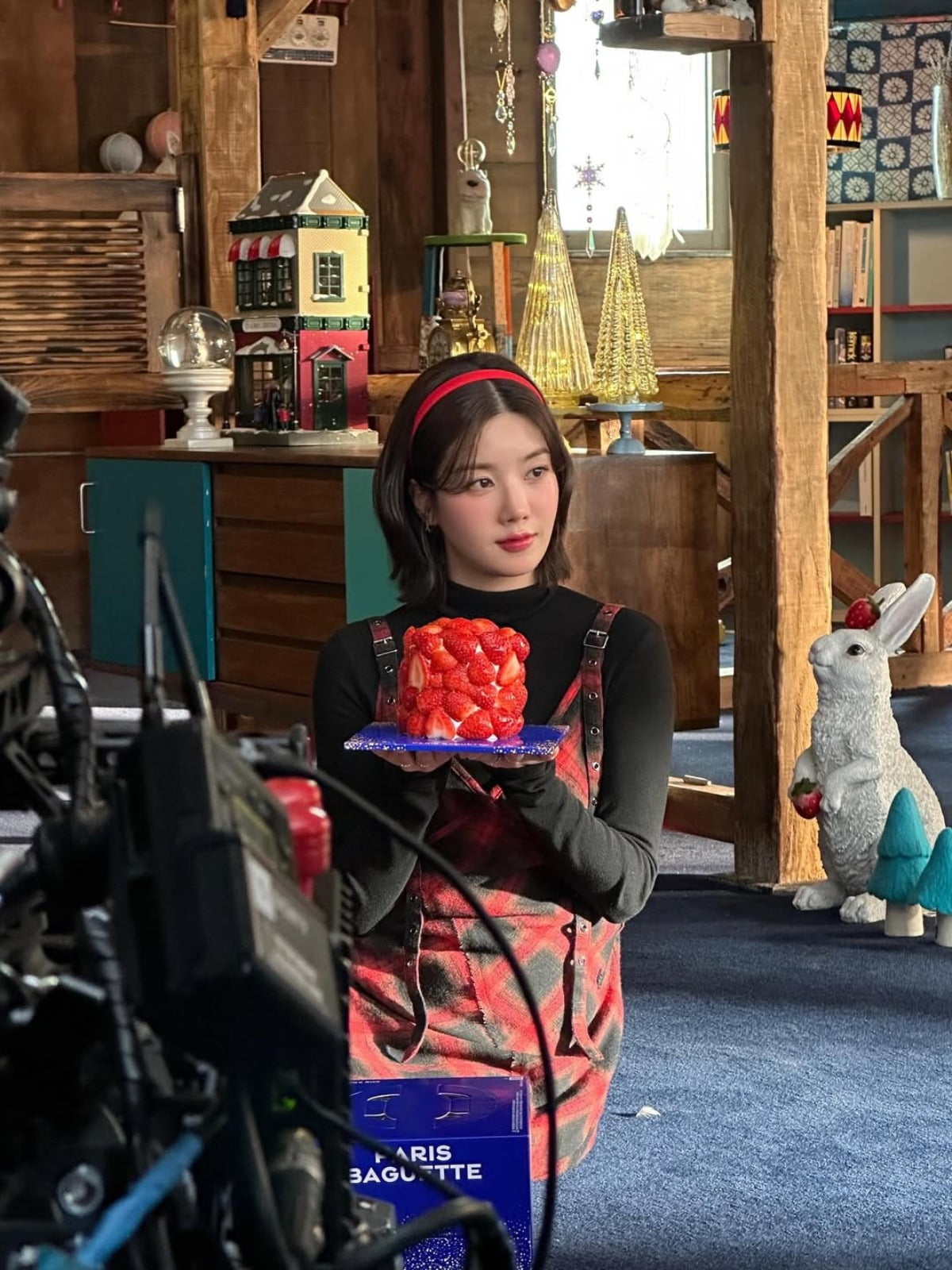 クォン・ウンビ、いちごの妖精に変身！最新の近況と魅力を公開