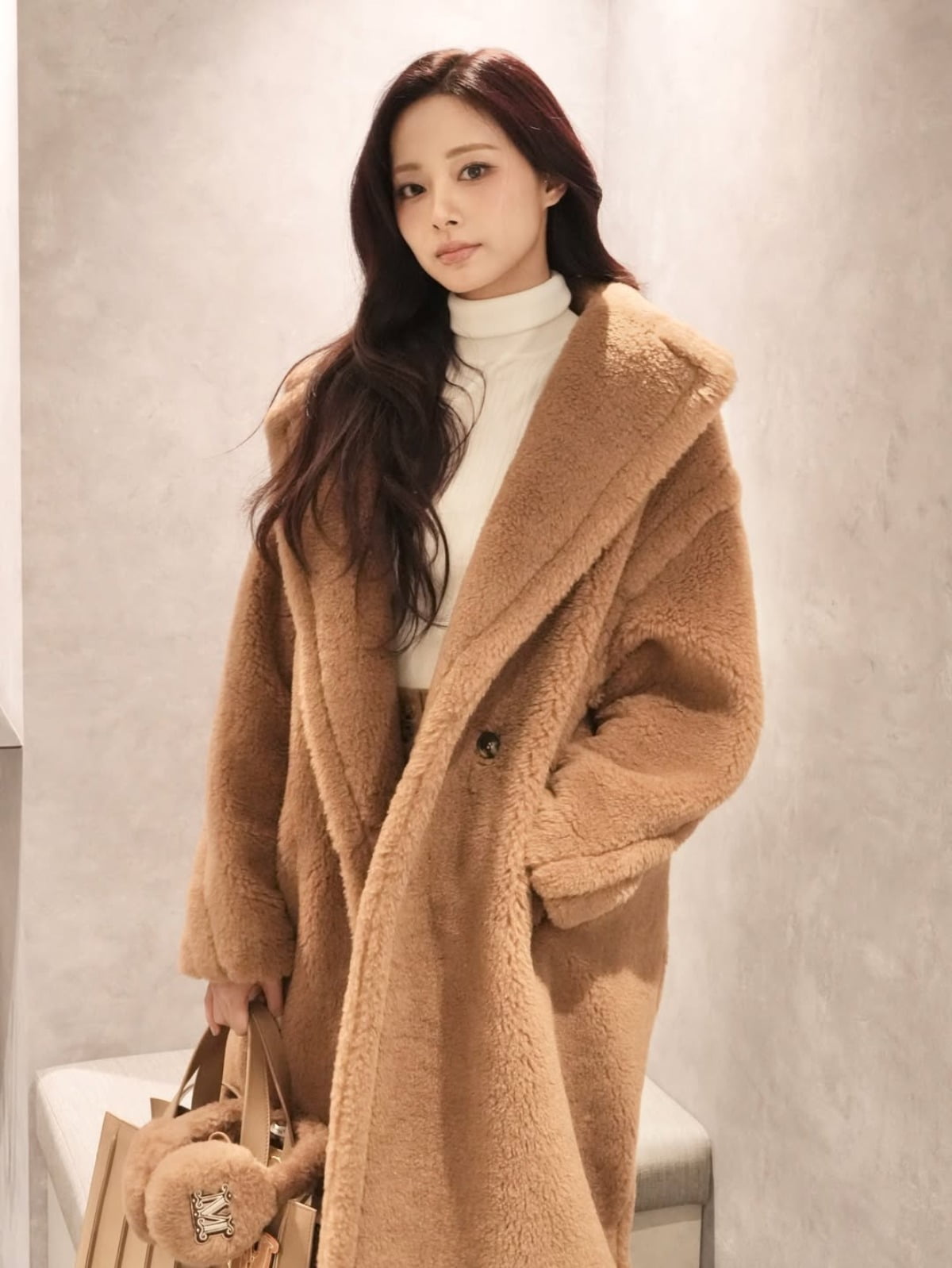 トワイスのツウィ、変わらぬ女神のビジュアルを披露