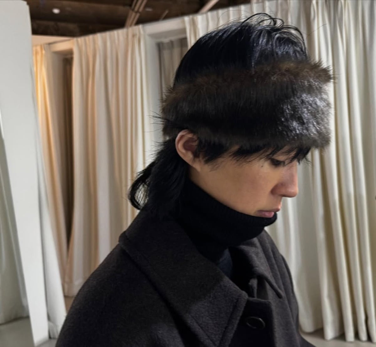 モデル出身のホン・ジンギョン、スタイリッシュな冬のビジュアルを披露