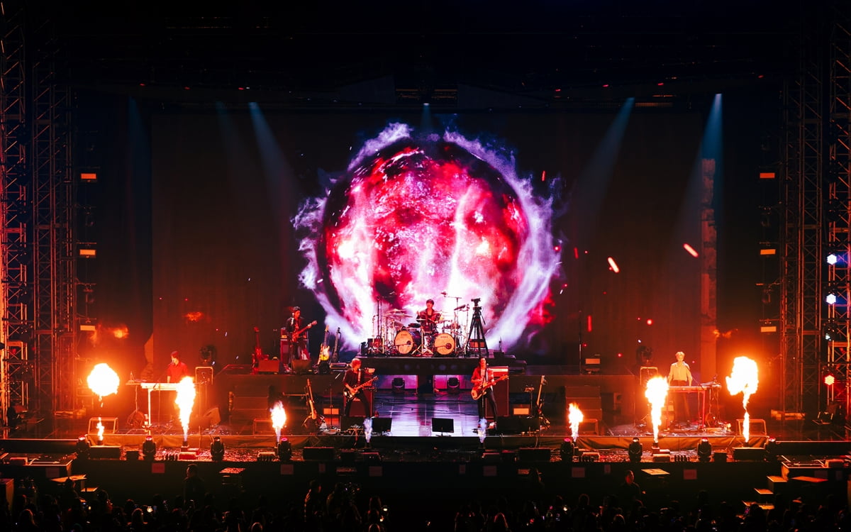 Xdinary Heroes Captivate Fans with Energetic Finale in Seoul